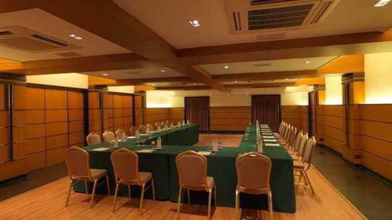 Doubletree By Hilton Hotel Goa - Arpora - Baga Exteriör bild